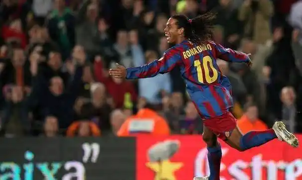 面对巴黎圣 面对巴黎圣