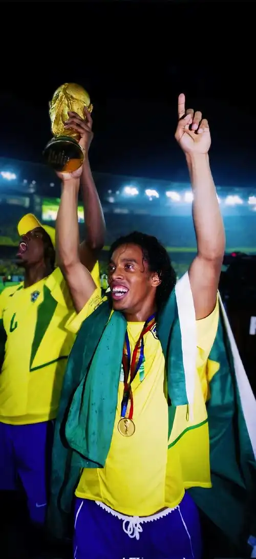 经济援助的 经济援助的